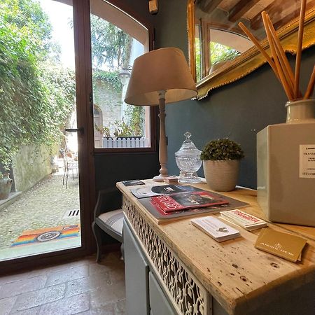 Le Camere Di Bsuites Affittacamere Parma Buitenkant foto