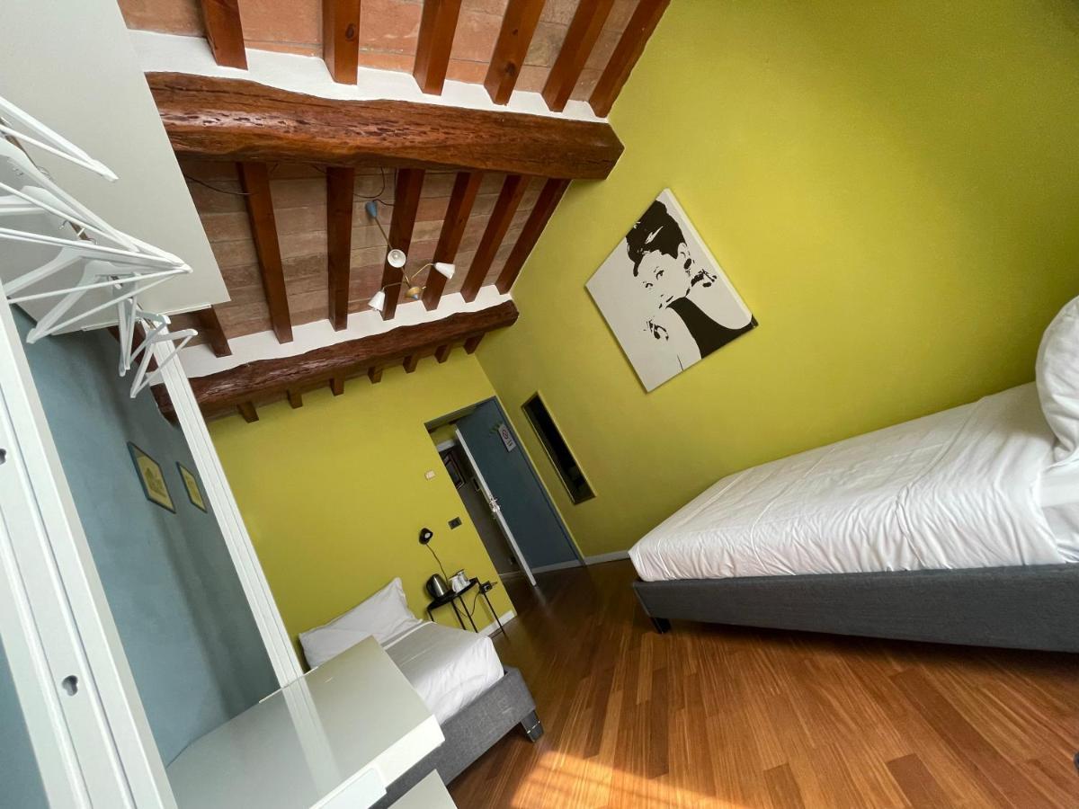 Le Camere Di Bsuites Affittacamere Parma Buitenkant foto