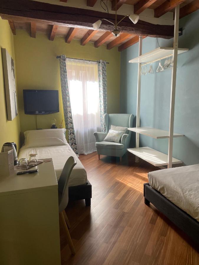 Le Camere Di Bsuites Affittacamere Parma Buitenkant foto