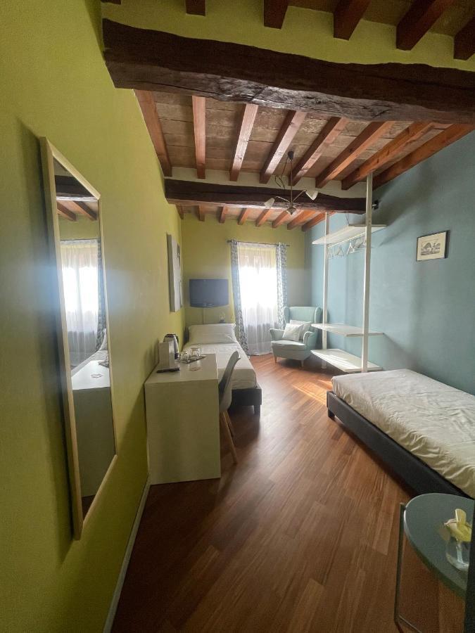 Le Camere Di Bsuites Affittacamere Parma Buitenkant foto