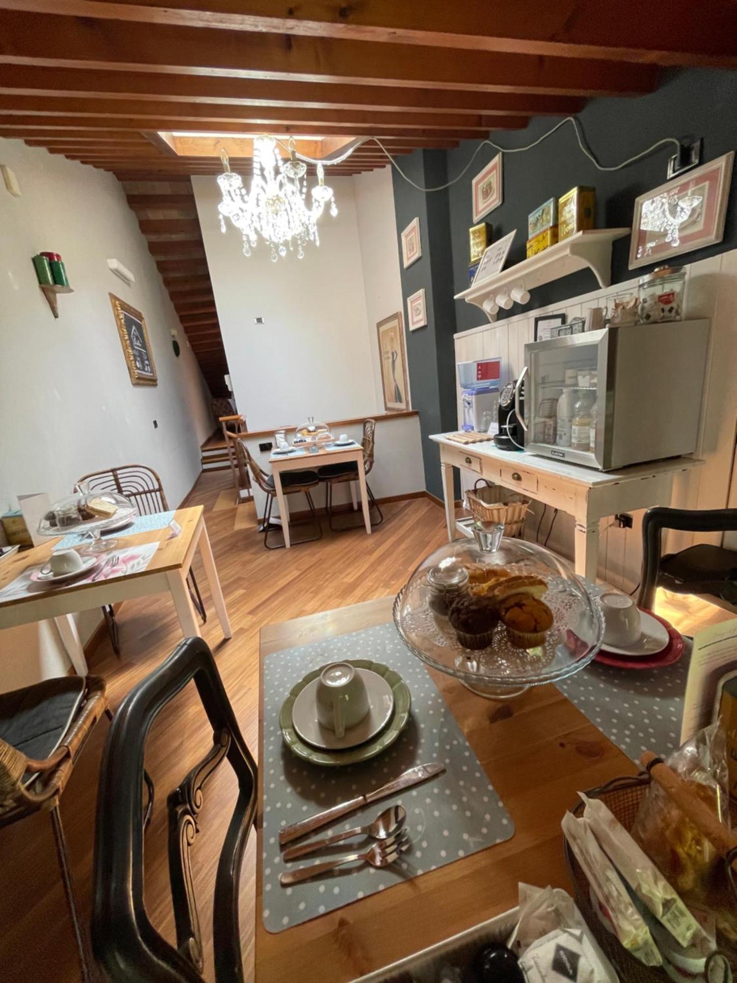 Le Camere Di Bsuites Affittacamere Parma Buitenkant foto